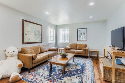 8076 Meadowdale Square Niwot CO 80503