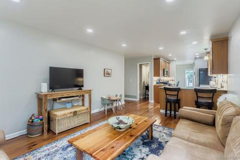 8076 Meadowdale Square Niwot CO 80503