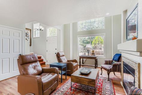 8076 Meadowdale Square Niwot CO 80503