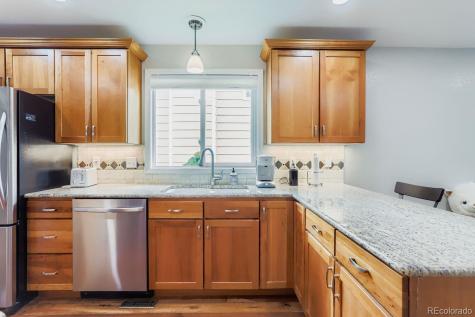 8076 Meadowdale Square Niwot CO 80503