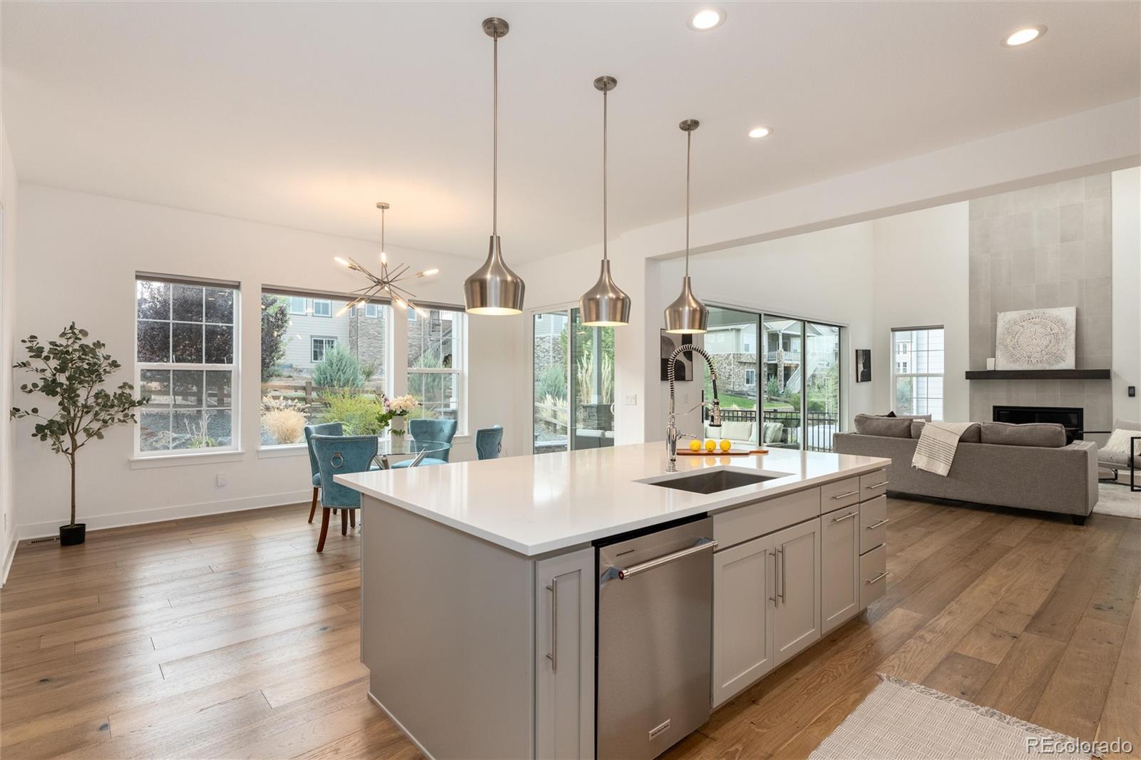 6689 S Vandriver Way Aurora CO 80016