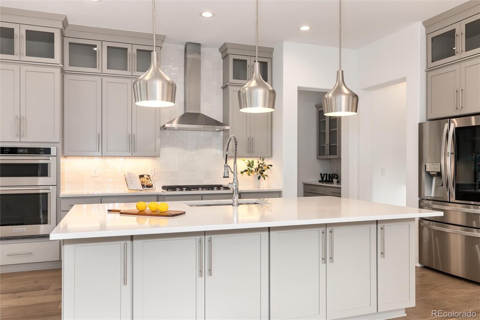 6689 S Vandriver Way Aurora CO 80016