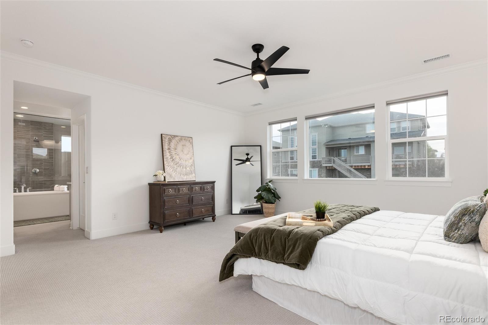 6689 S Vandriver Way Aurora CO 80016