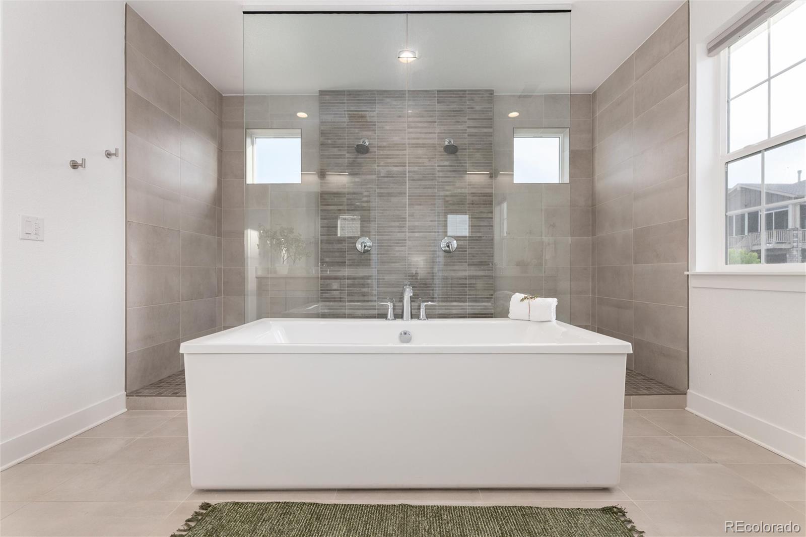 6689 S Vandriver Way Aurora CO 80016