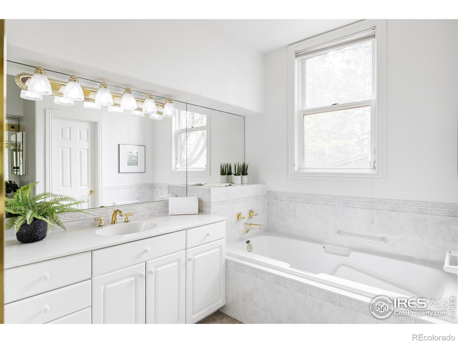 910 Kalmia Avenue Boulder CO 80304