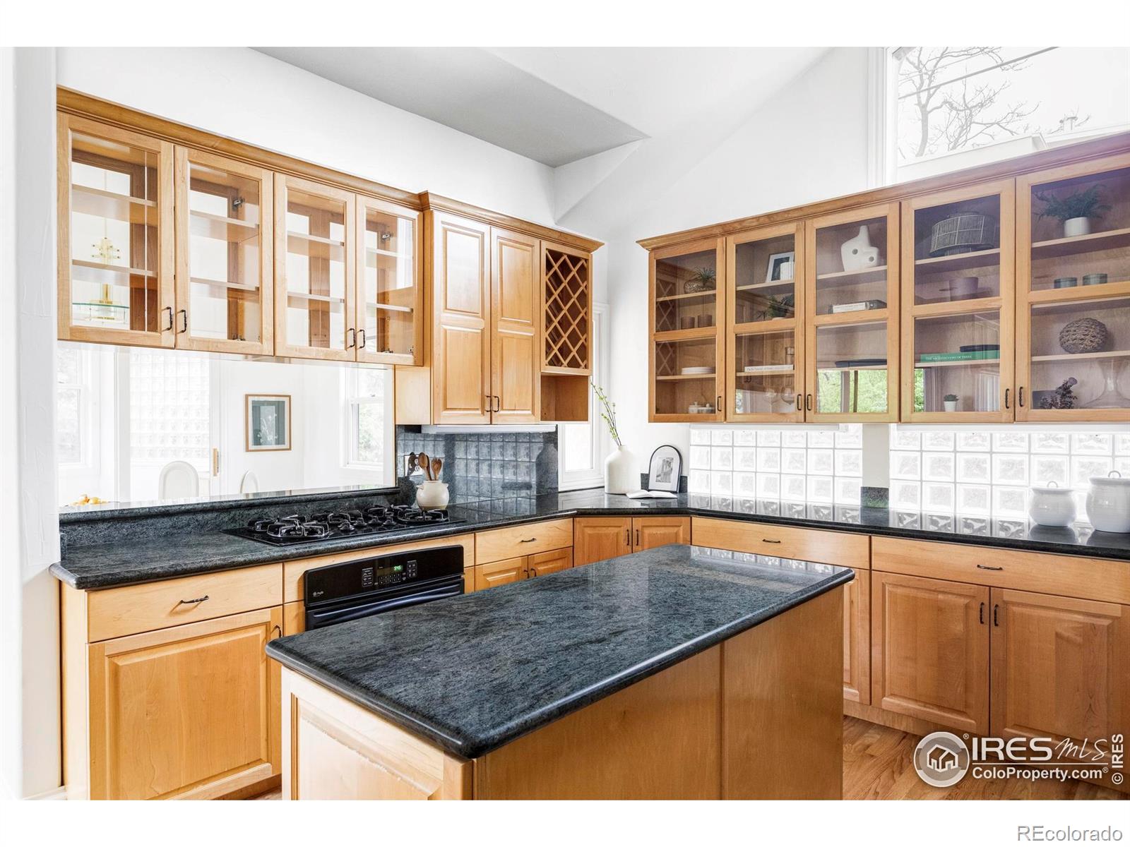 910 Kalmia Avenue Boulder CO 80304