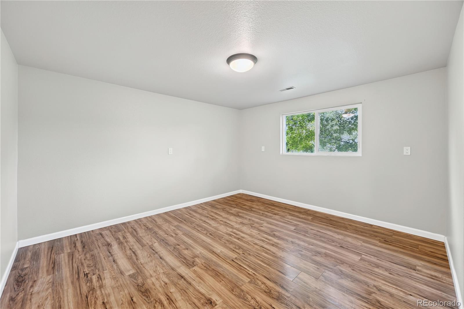 1026 Drury Lane Colorado Springs CO 80911