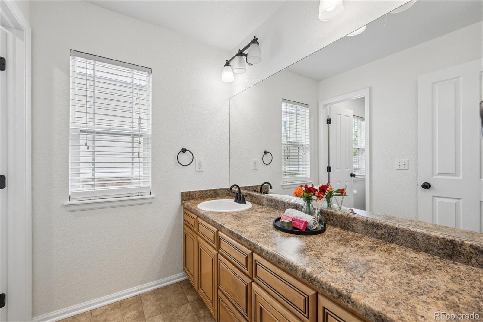 23520 E Portland Way Aurora CO 80016
