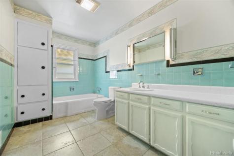 1132 Boston Street Aurora CO 80010