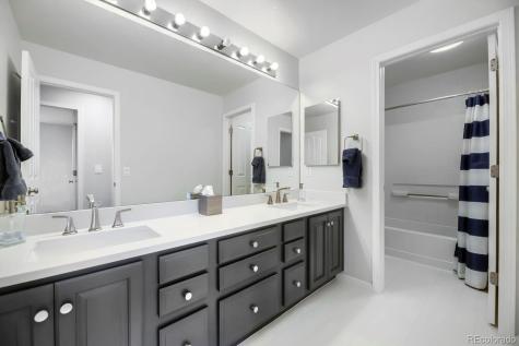 16845 E Maplewood Drive Aurora CO 80016