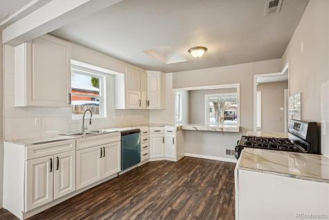 1680 Newark Street Aurora CO 80010