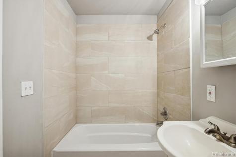 1680 Newark Street Aurora CO 80010