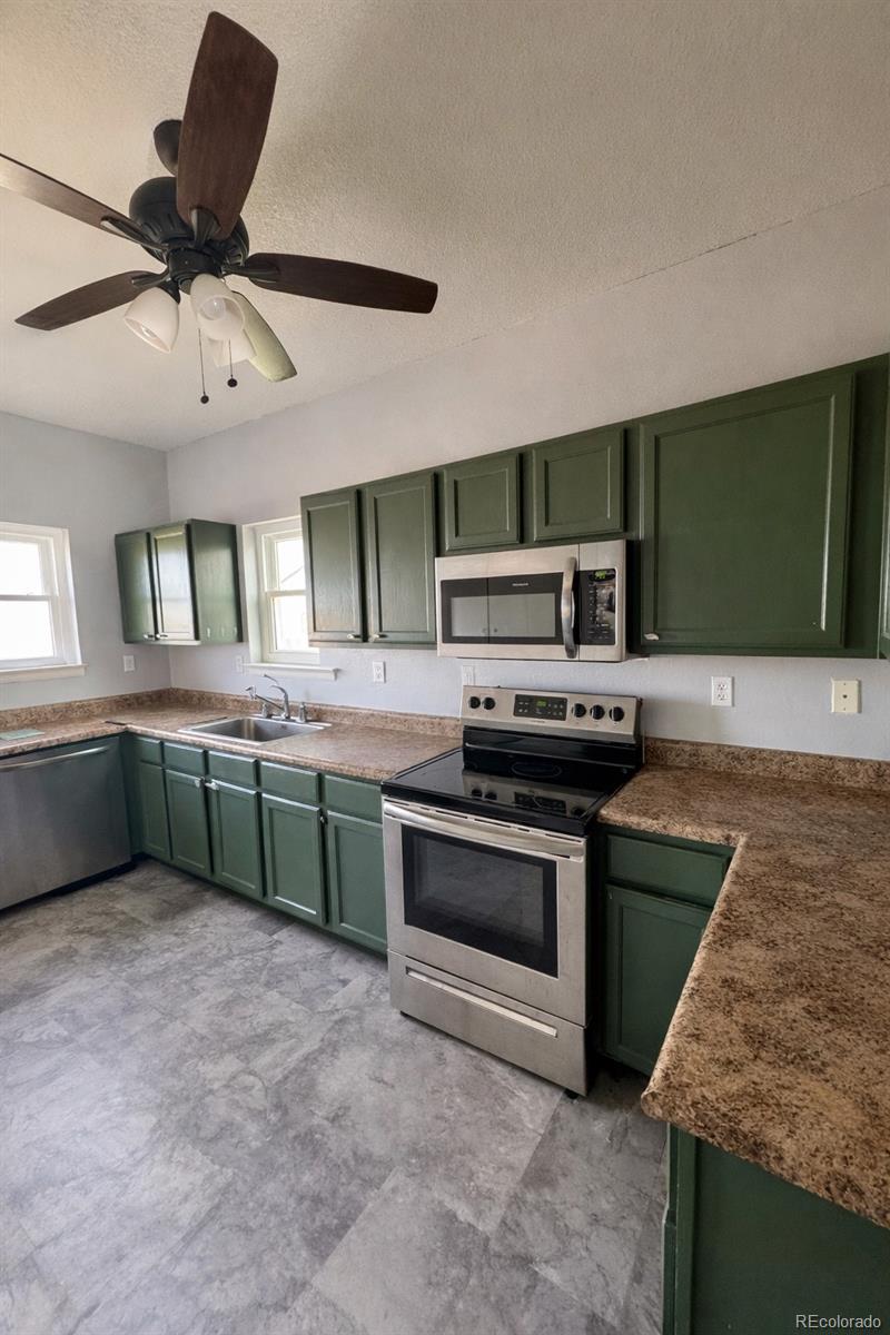 55699 E 31st Avenue Strasburg CO 80136