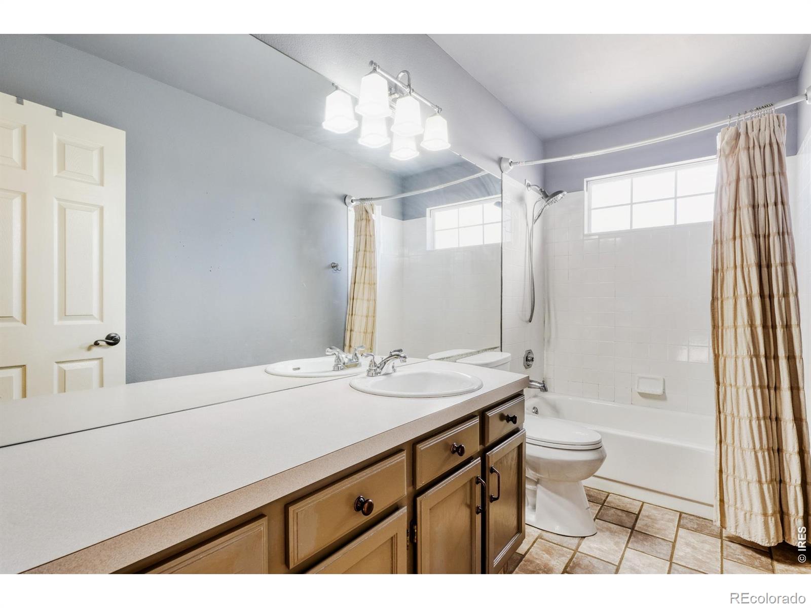 16623 E Powers Place Centennial CO 80015