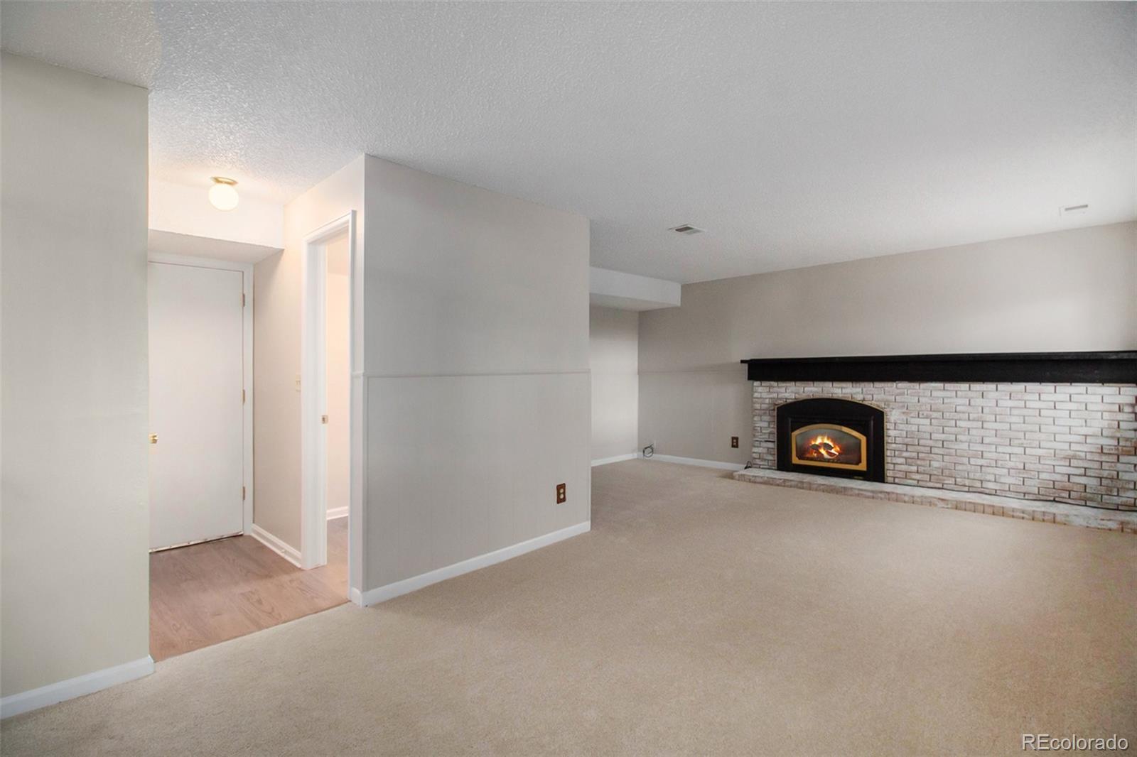 1073 S Mobile Street Aurora CO 80017