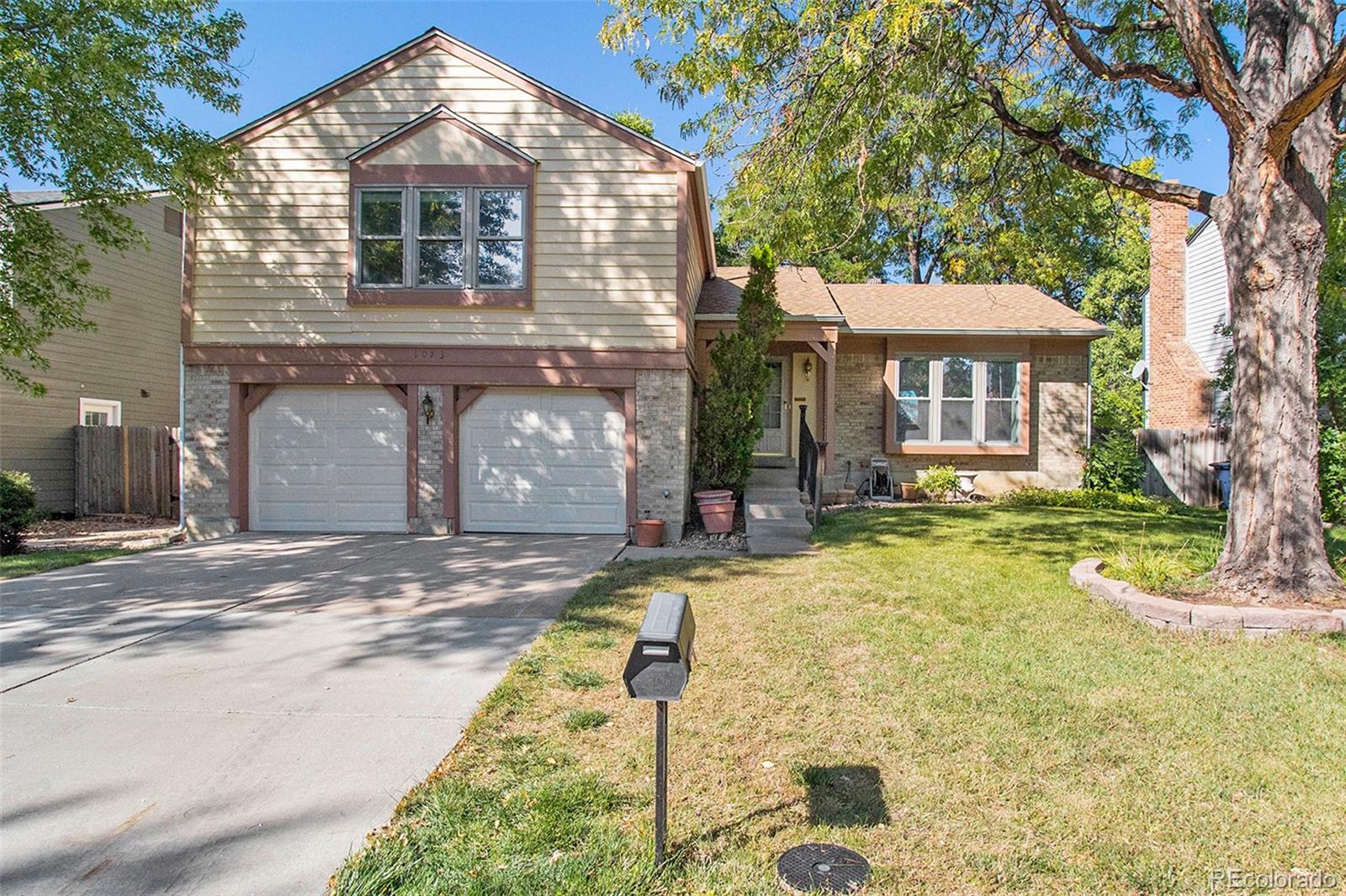 1073 S Mobile Street Aurora CO 80017