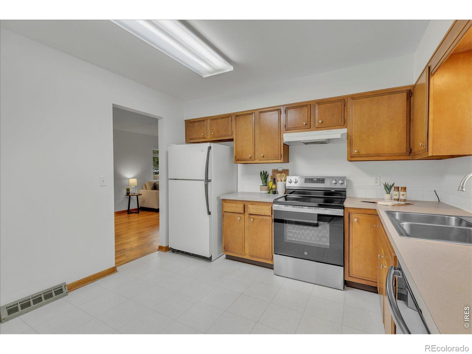 2652 Mountain View Avenue Longmont CO 80503