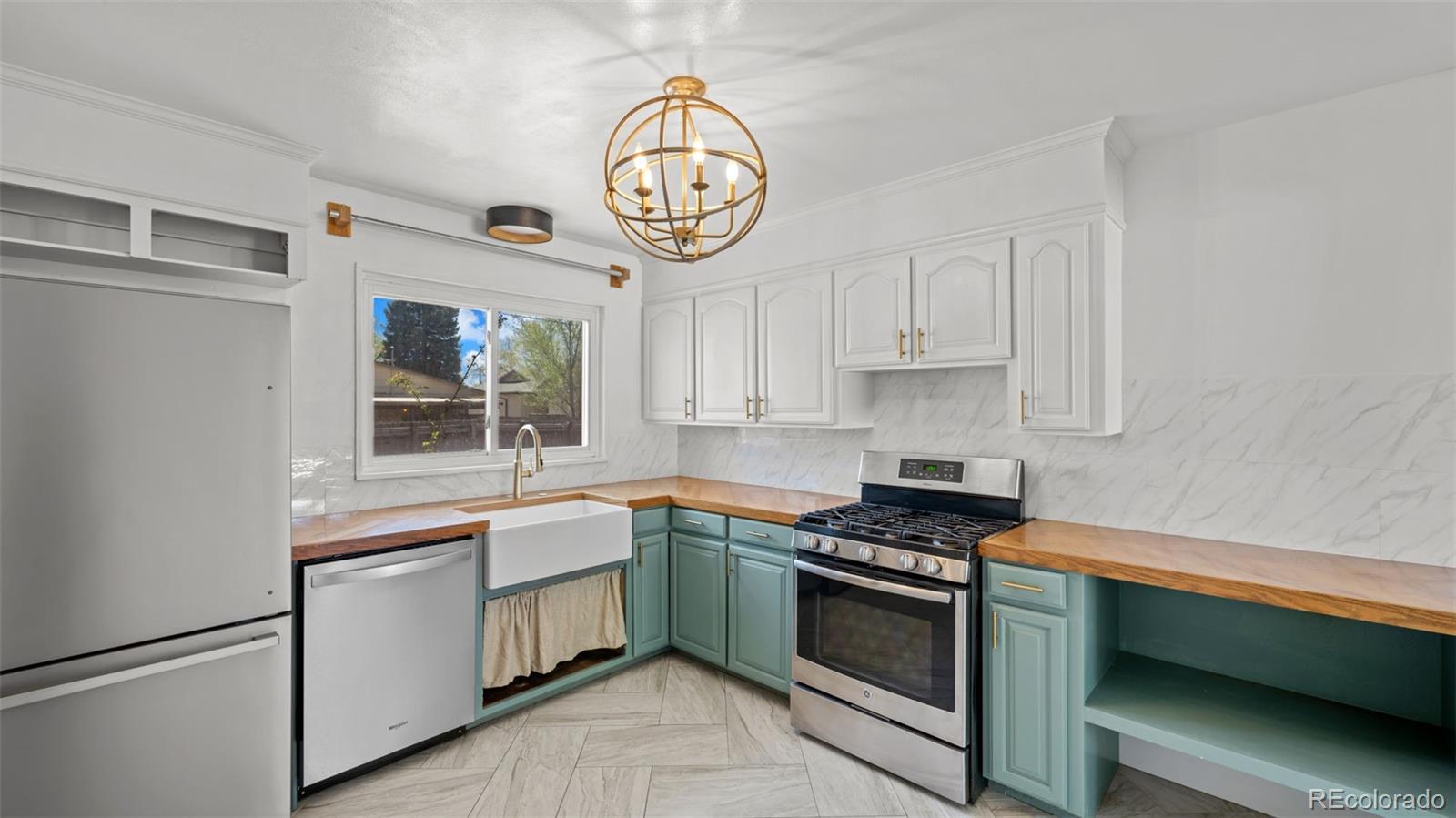 109 Davie Drive Colorado Springs CO 80911