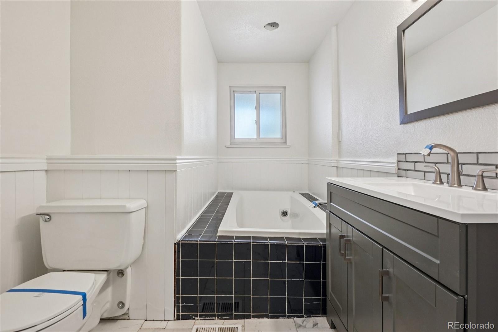 6704 Grove Street Denver CO 80221