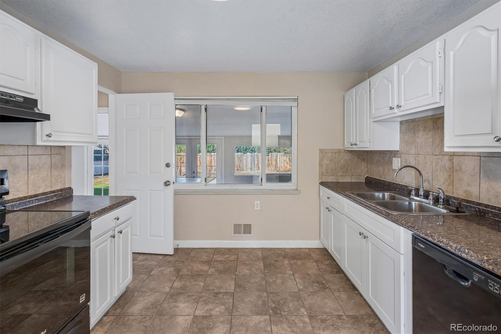 3065 Wheeling Street Aurora CO 80011