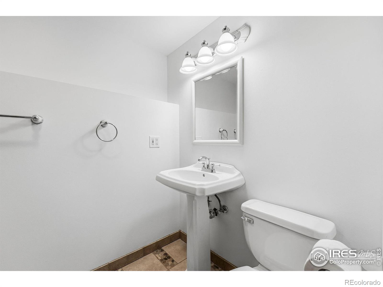 7240 Glacier View Road Longmont CO 80503