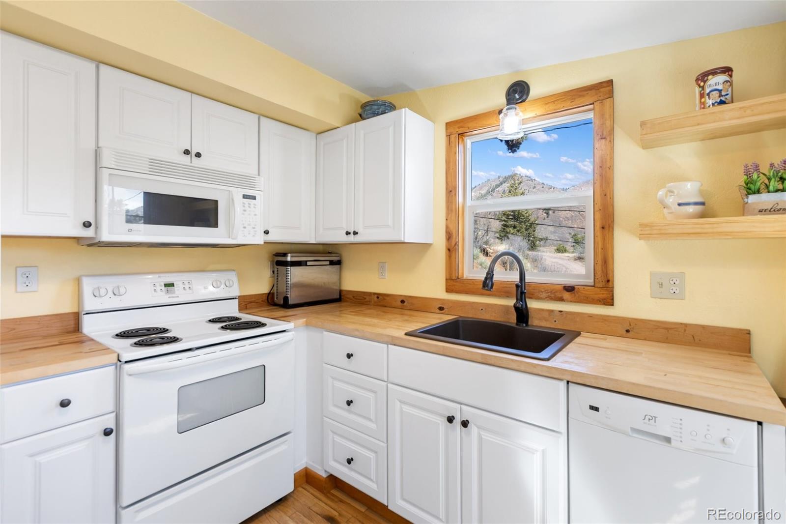 5870 Paona Road Cascade CO 80809
