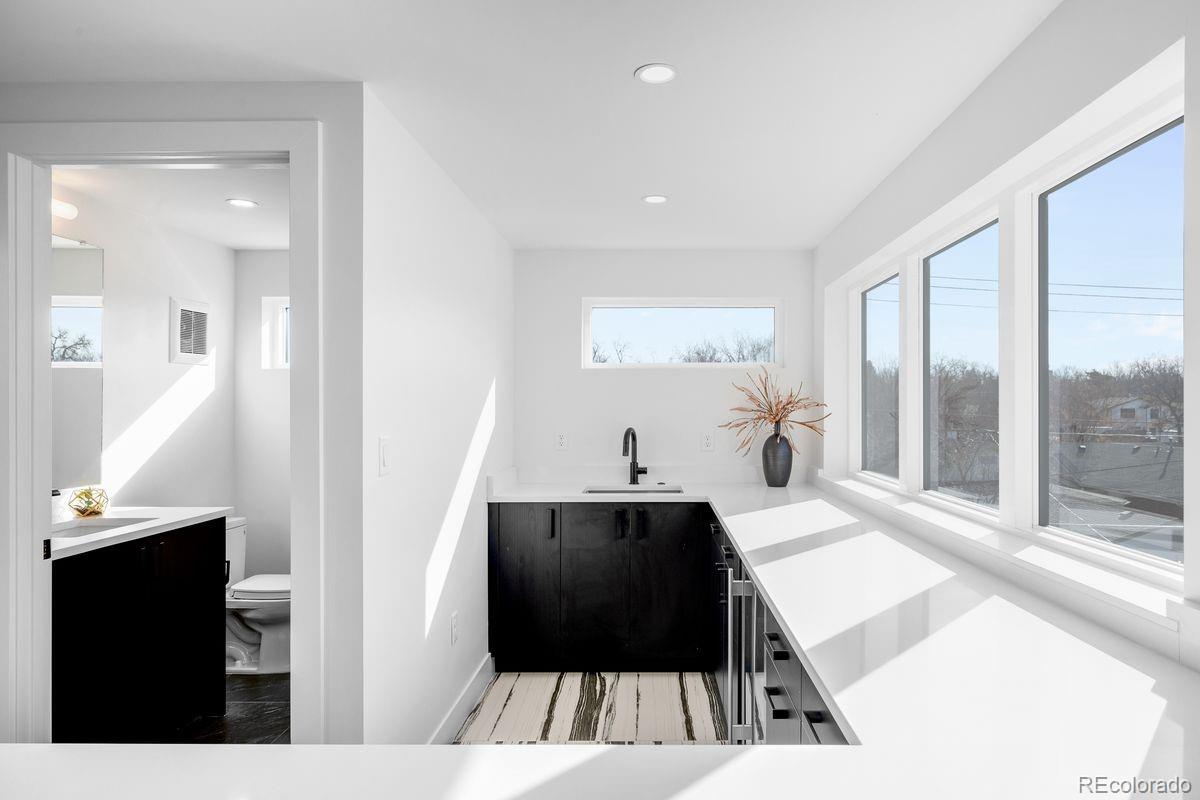 872 S Vine Street Denver CO 80209