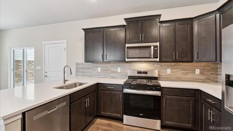 708 N Ukraine Street Aurora CO 80018