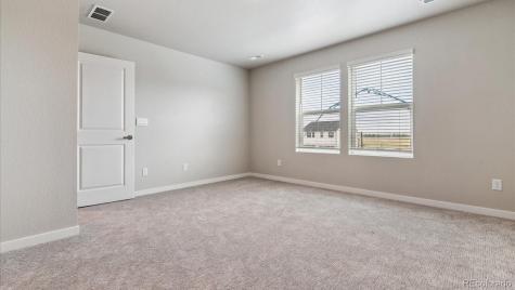 708 N Ukraine Street Aurora CO 80018