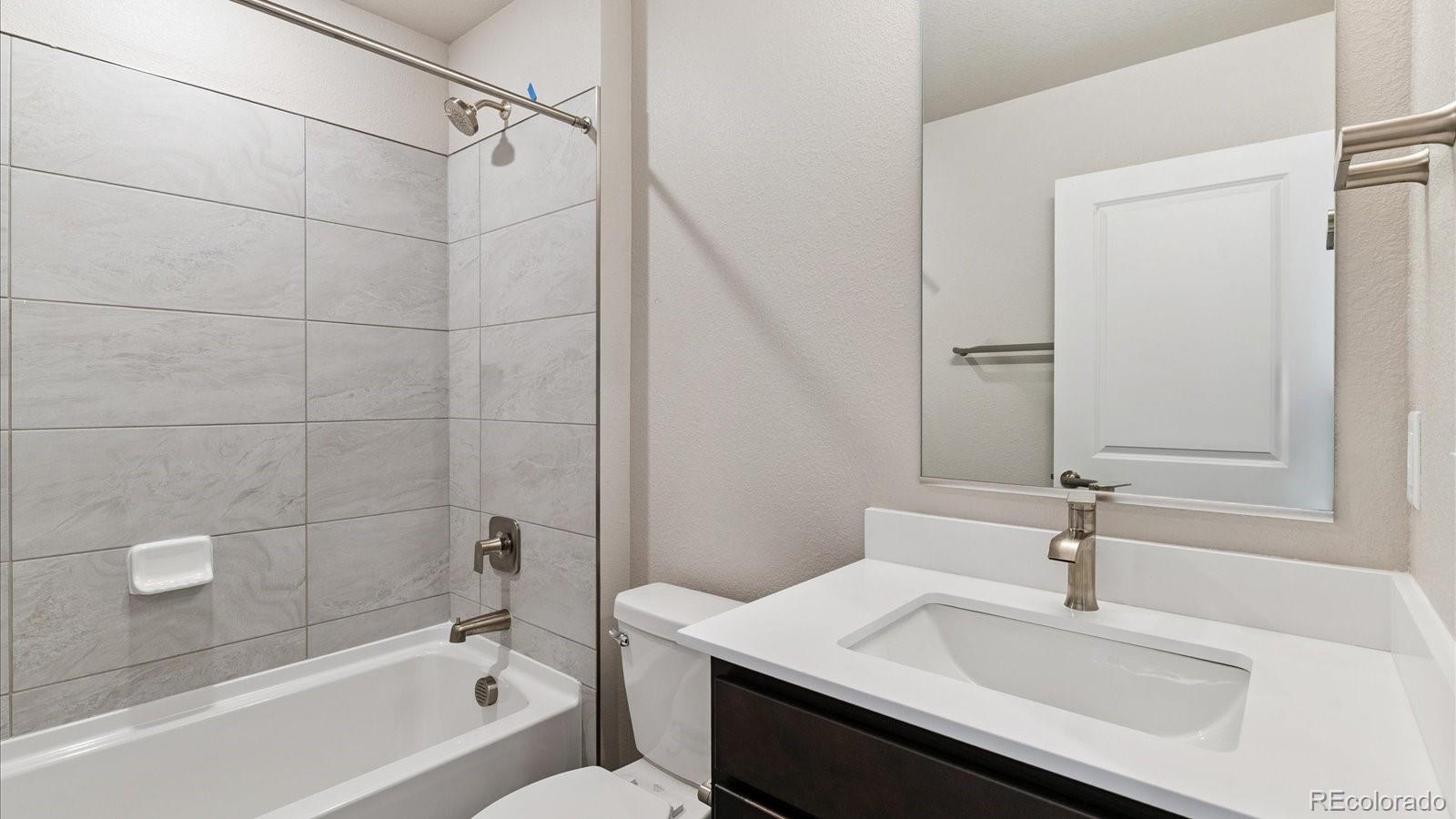 708 N Ukraine Street Aurora CO 80018