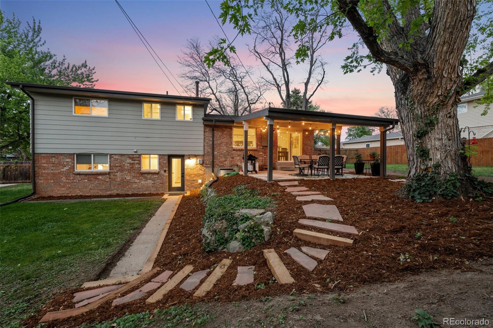 813 W Geddes Circle Littleton CO 80120