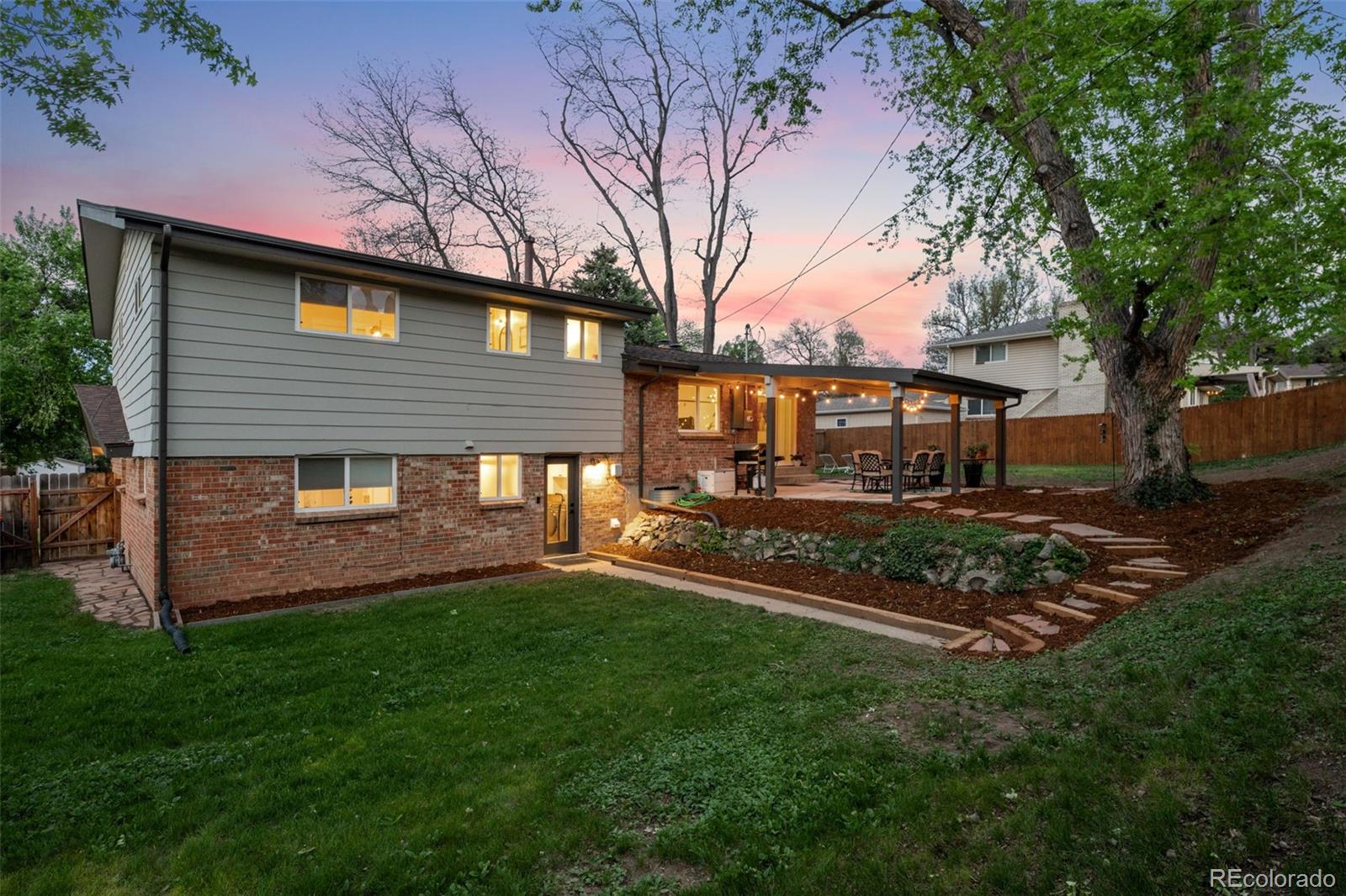813 W Geddes Circle Littleton CO 80120