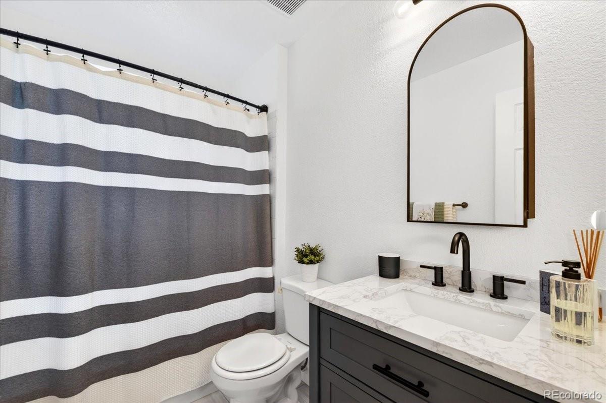 4366 S Dearborn Court Aurora CO 80015
