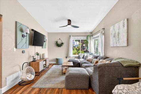 4366 S Dearborn Court Aurora CO 80015