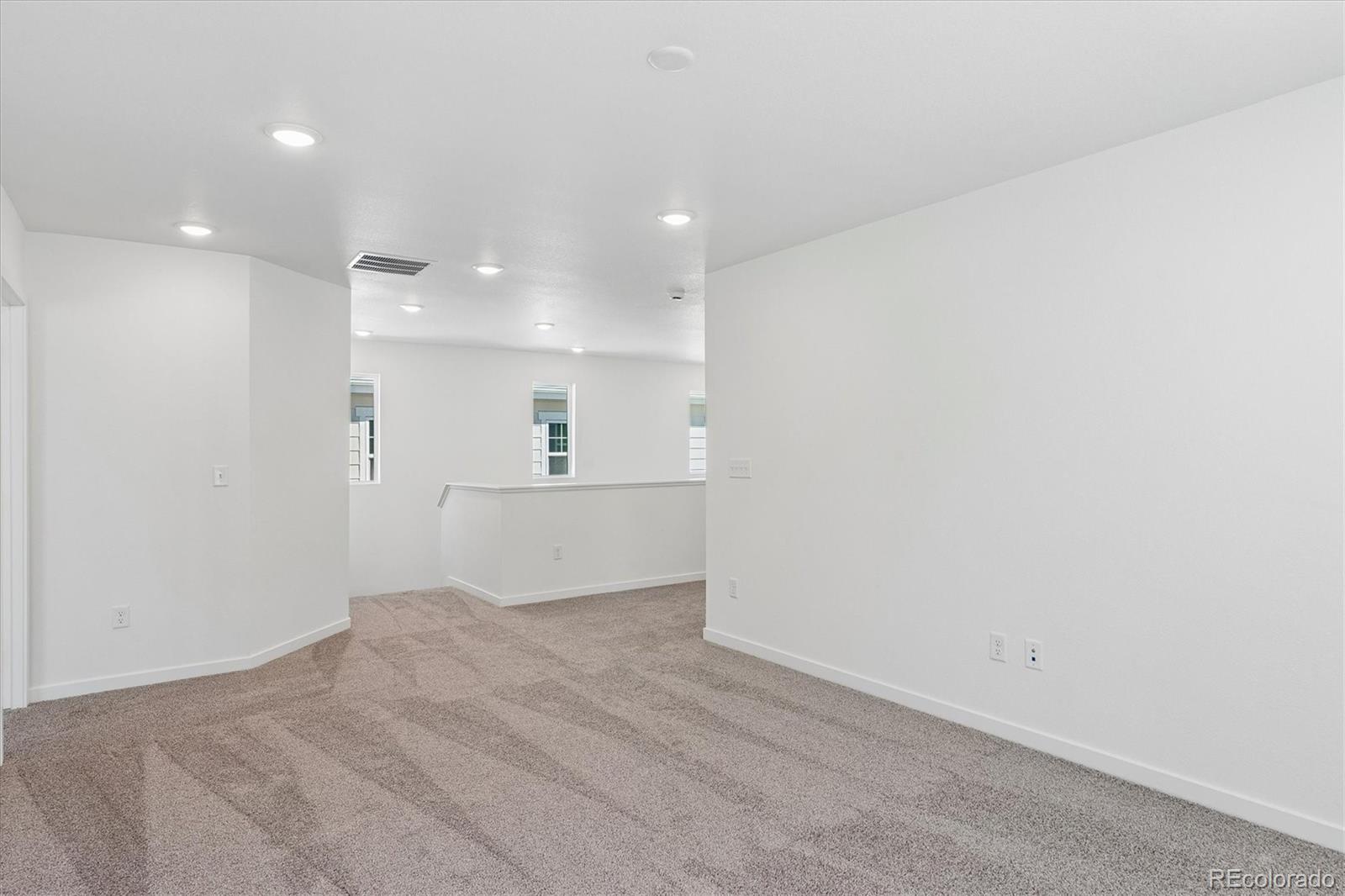 9156 Hayden Peak Street Englewood CO 80112