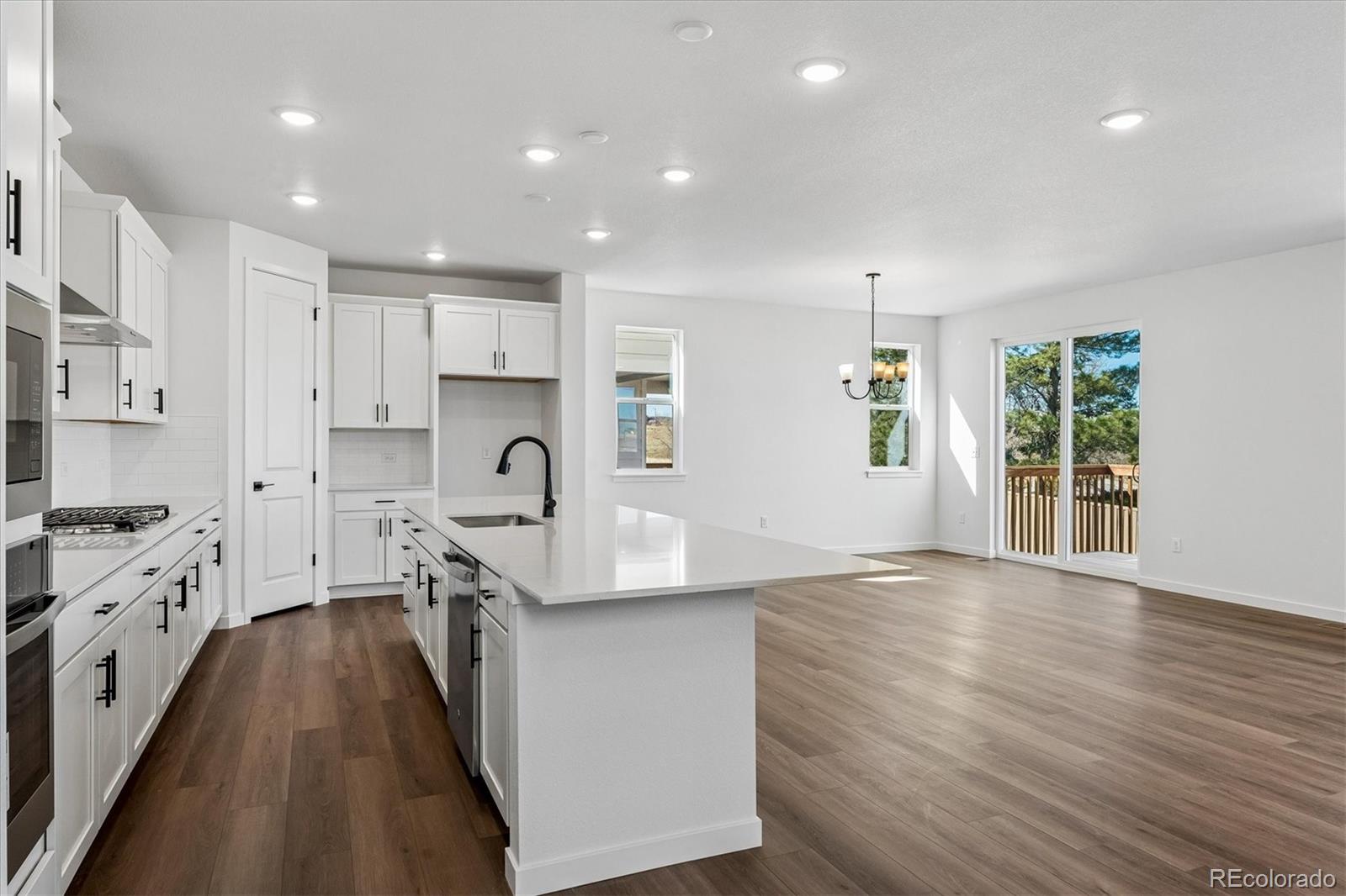 9156 Hayden Peak Street Englewood CO 80112