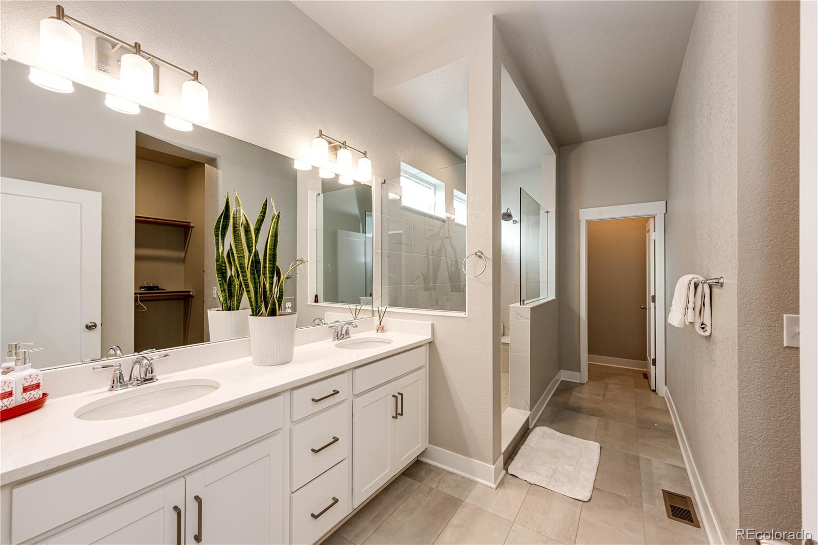 21584 E 59th Drive Aurora CO 80019