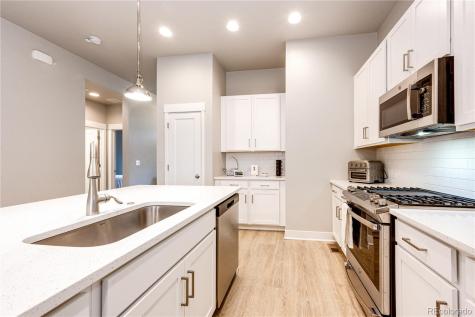 21584 E 59th Drive Aurora CO 80019