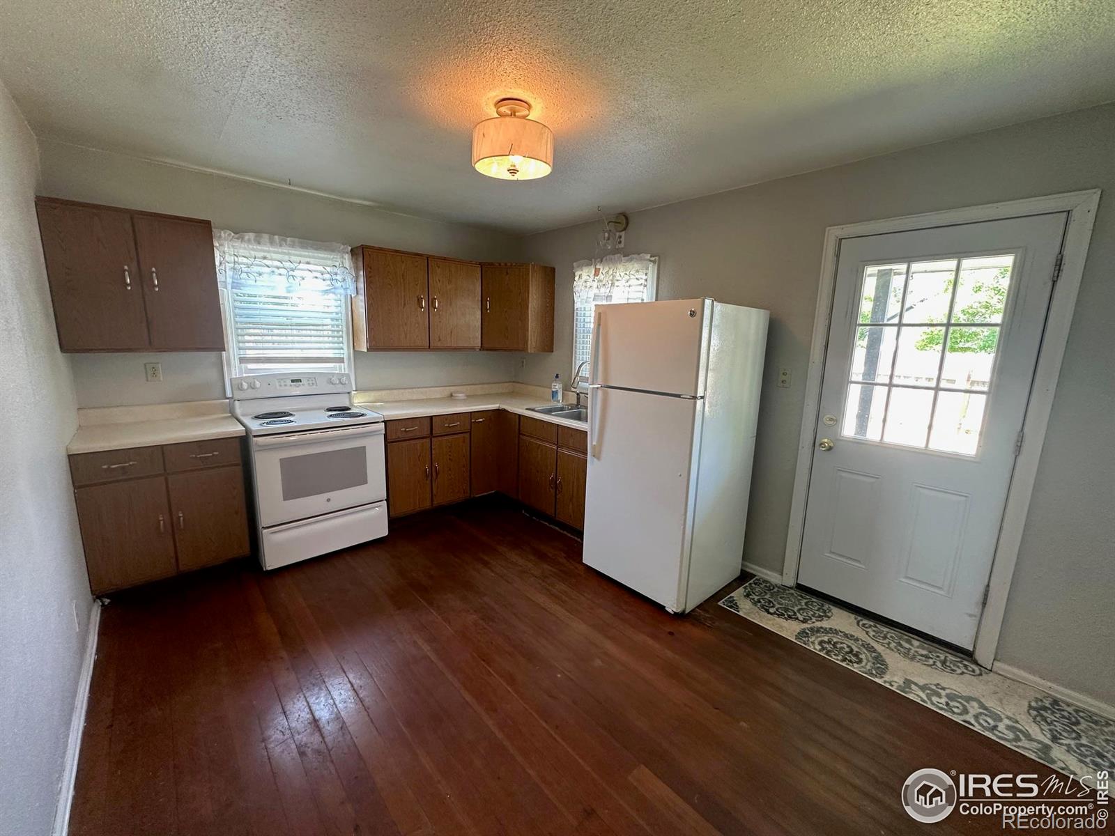 90 Cedar Avenue Akron CO 80720