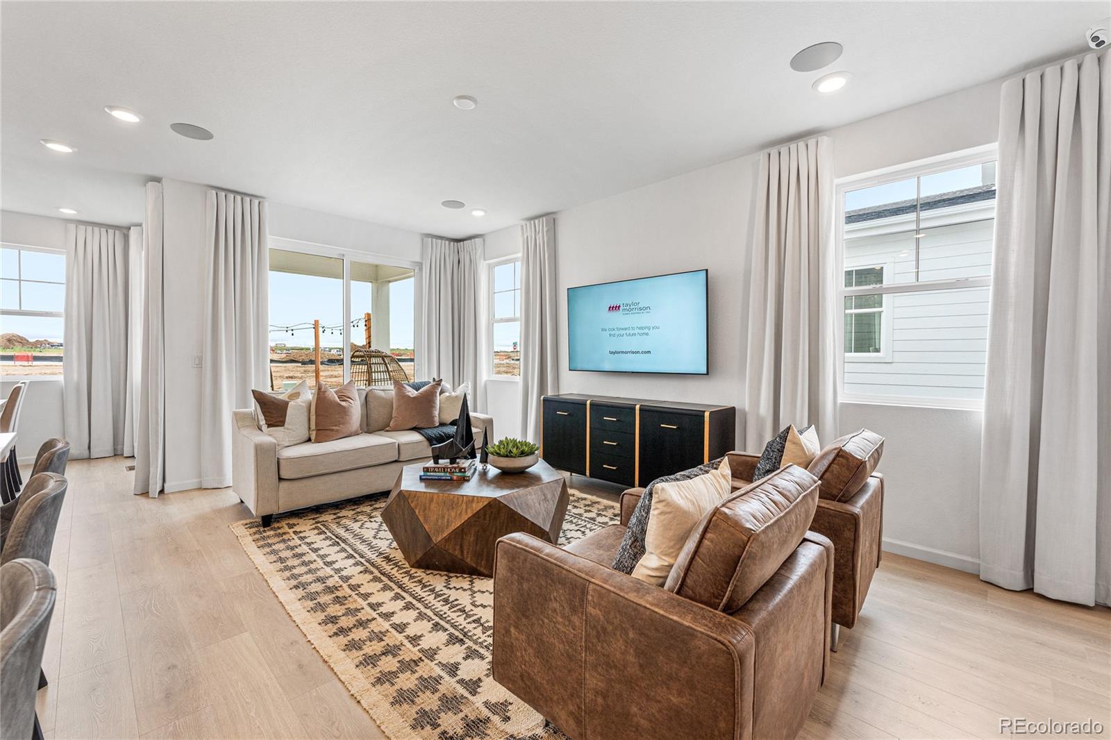 3328 N Duquesne Way Aurora CO 80019