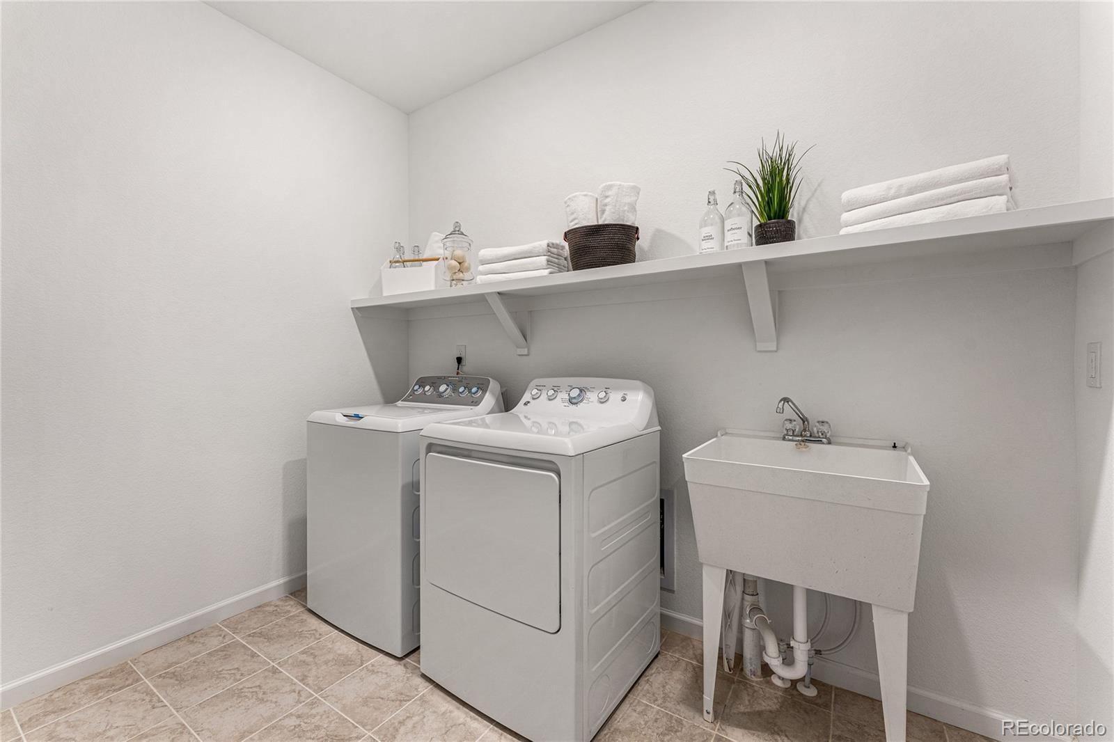 3328 N Duquesne Way Aurora CO 80019