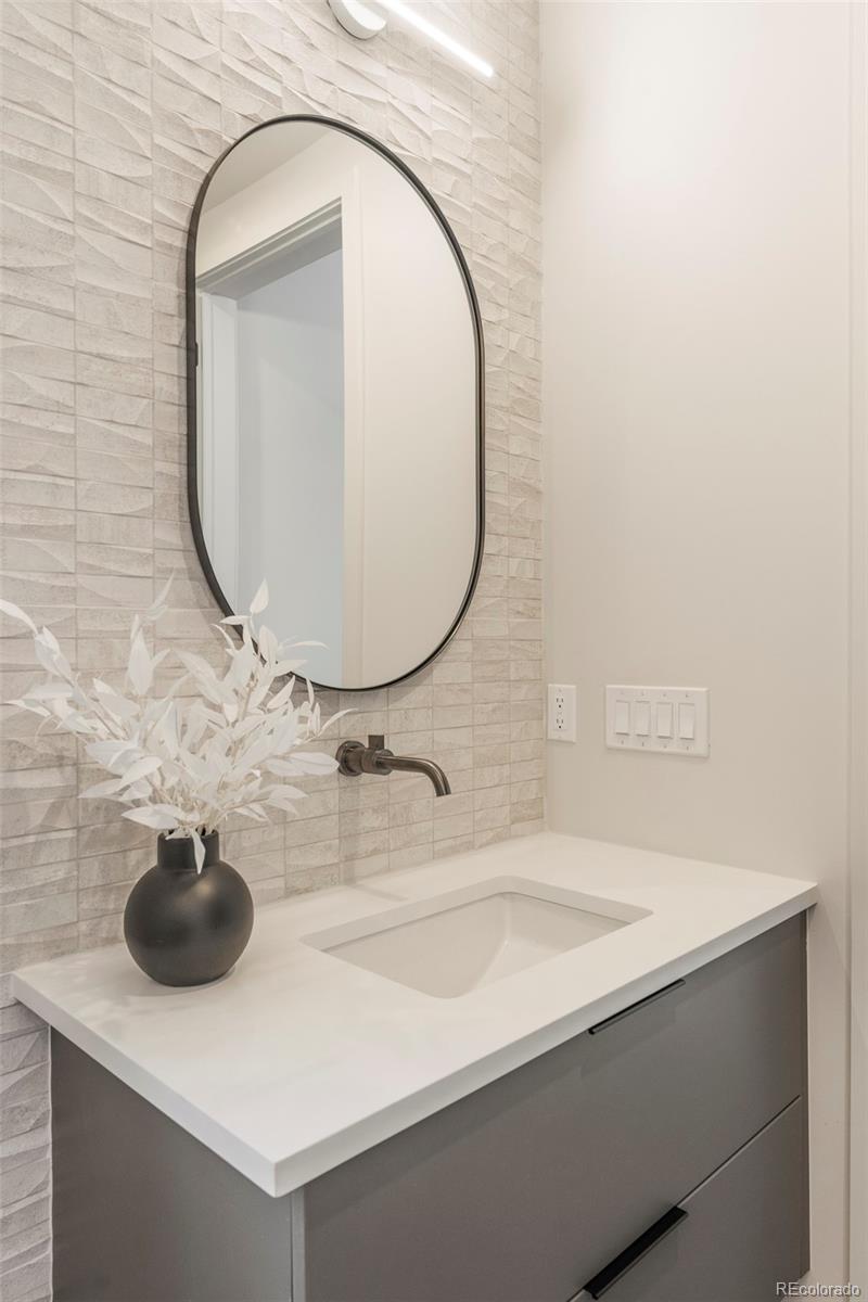 3291 Zuni Street Denver CO 80211