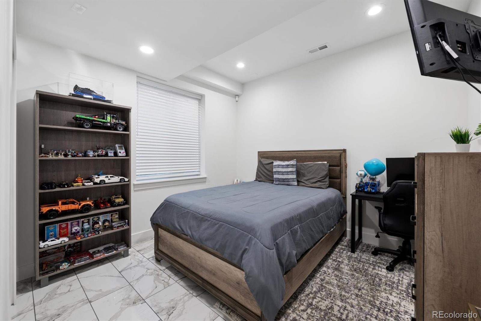 1931 Andes Street Aurora CO 80011