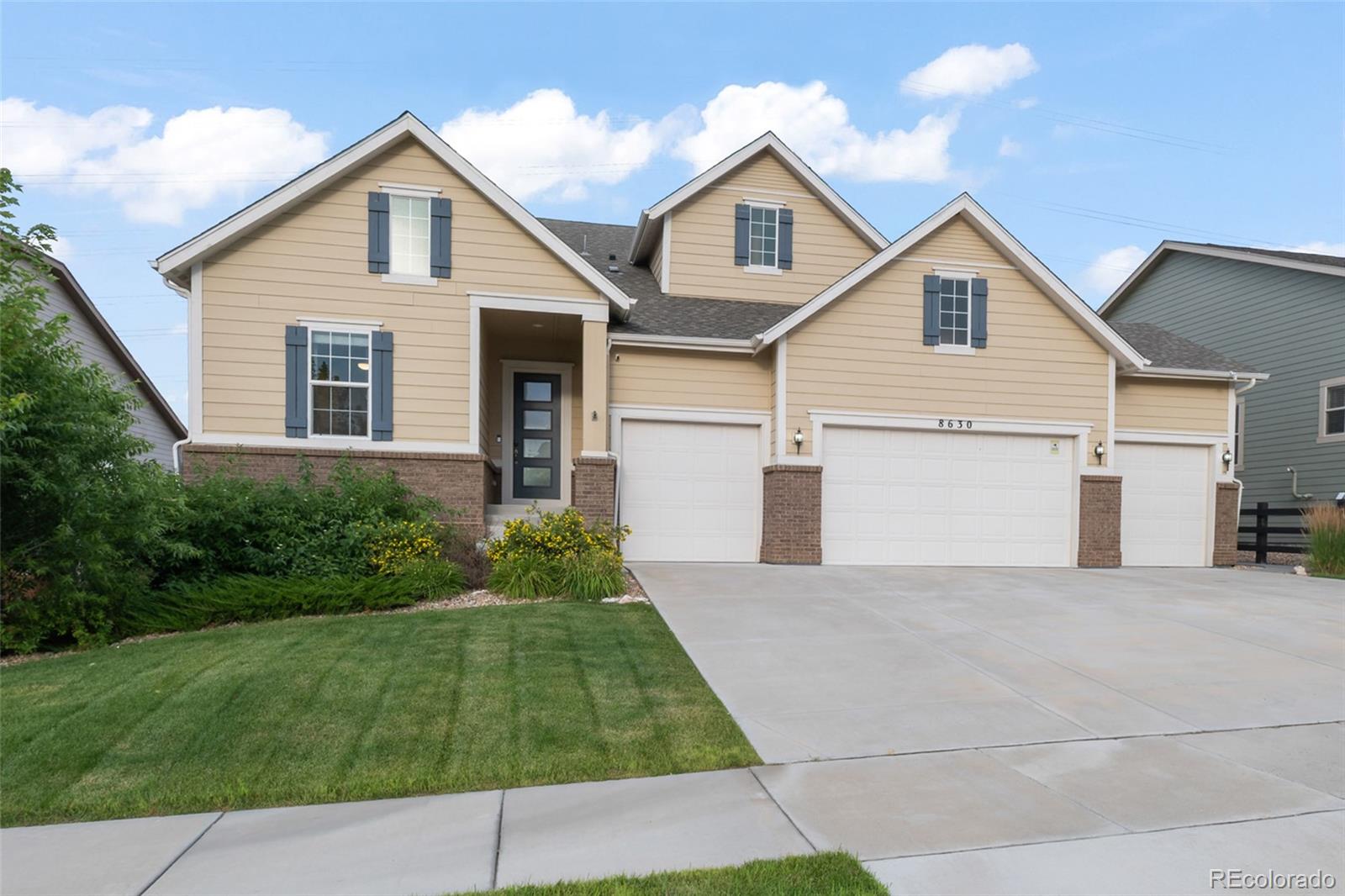 8630 S De Gaulle Court Aurora CO 80016