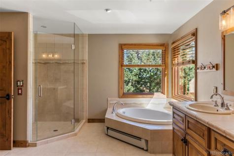 40 Upland Road Colorado Springs CO 80906