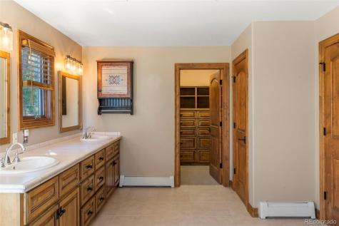 40 Upland Road Colorado Springs CO 80906