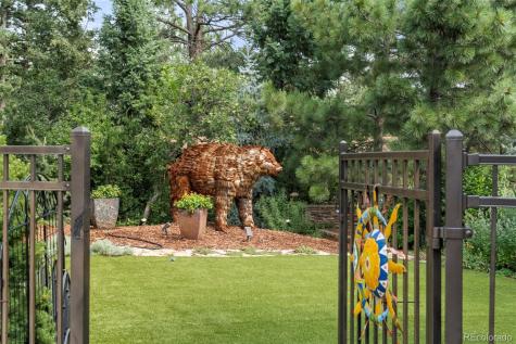 40 Upland Road Colorado Springs CO 80906