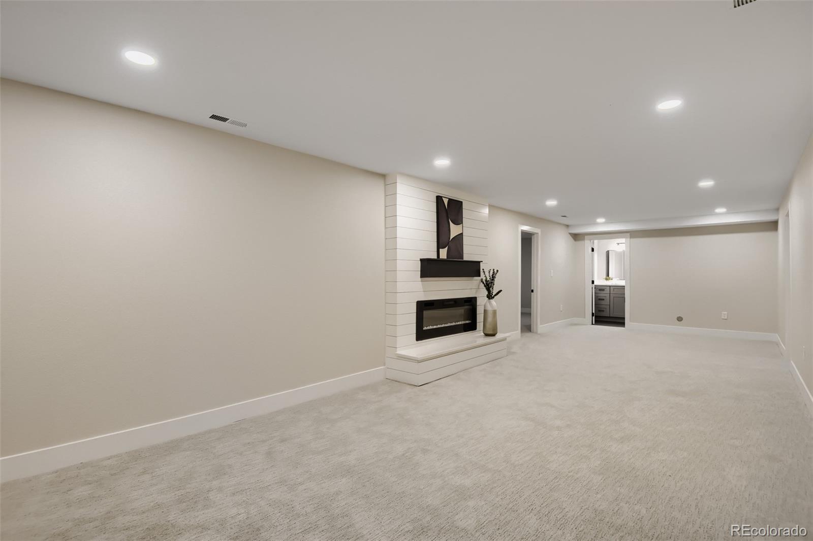 3158 S Dayton Court Denver CO 80231