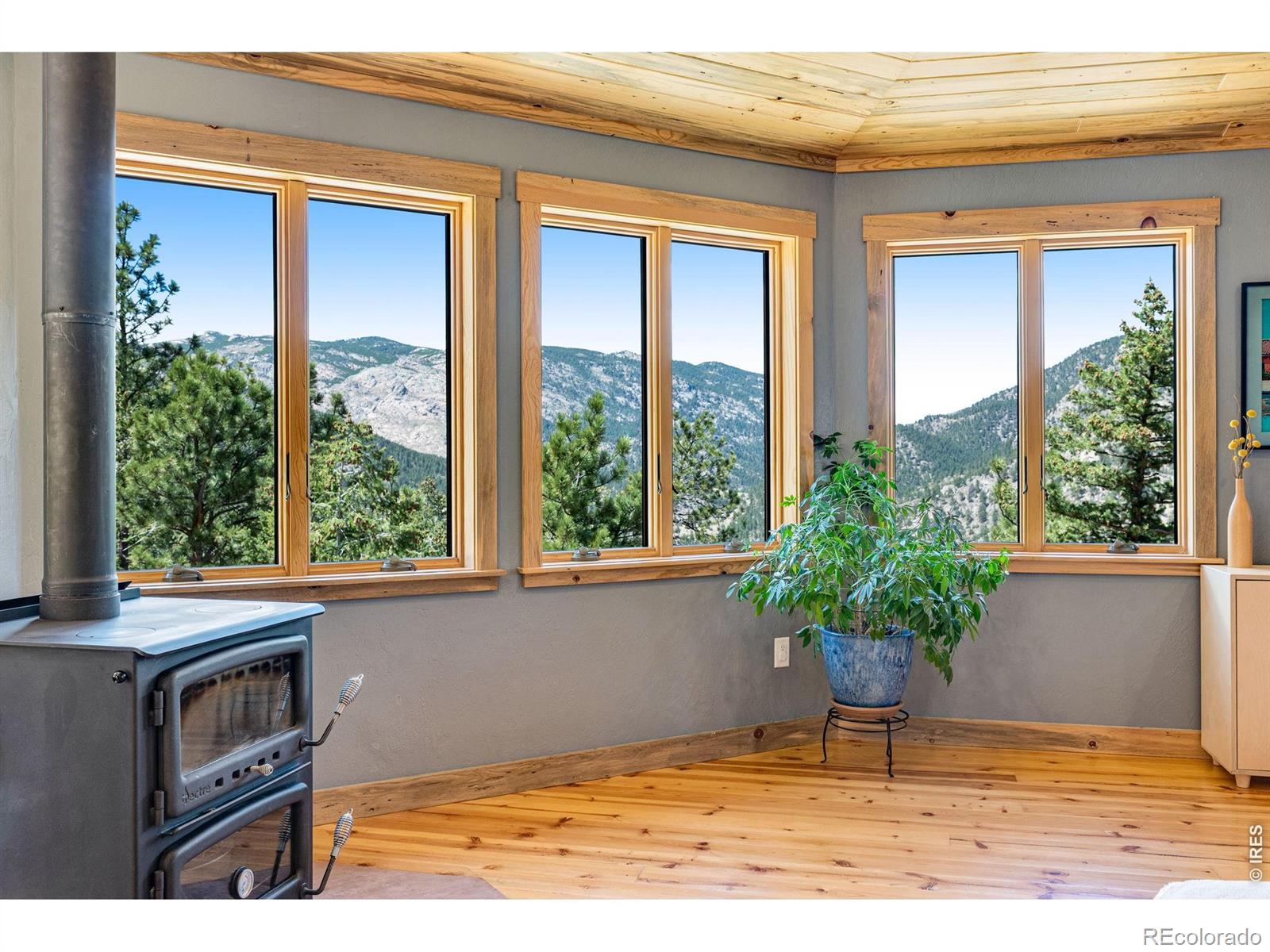 80 Lookout Drive Lyons CO 80540