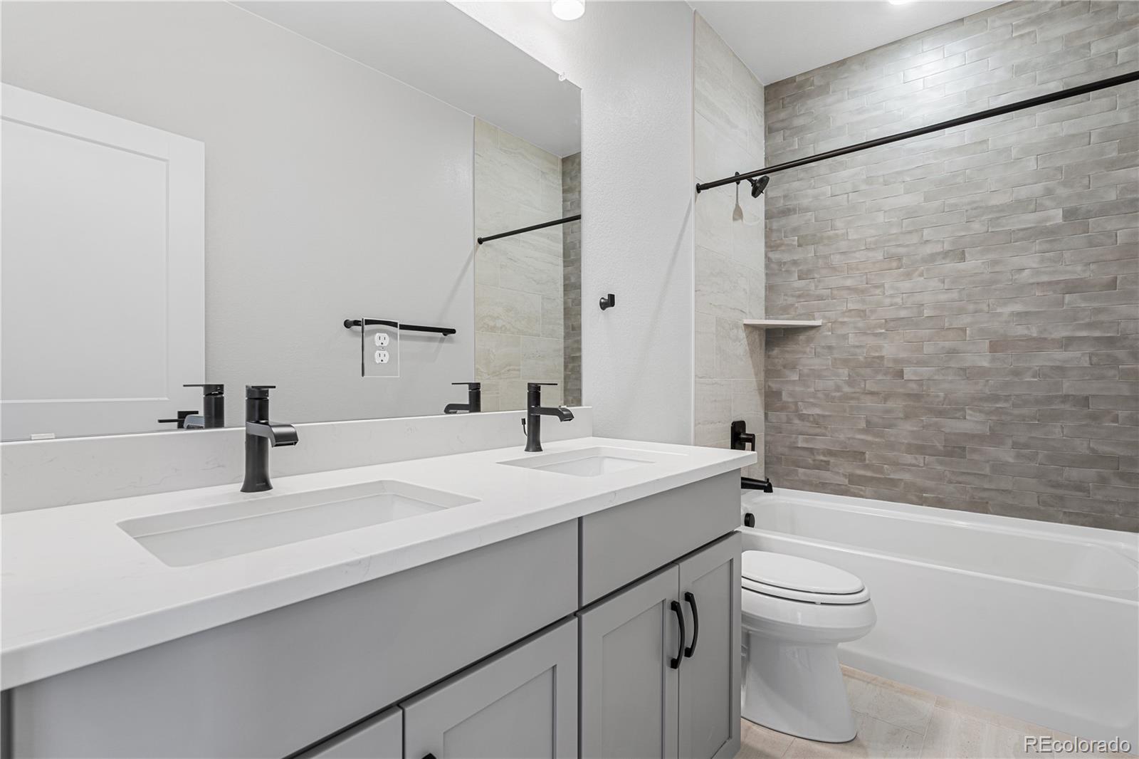 8882 Buttonwillow Drive Littleton CO 80125